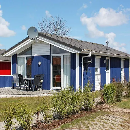 4 Person Holiday In Holiday home Groemitz