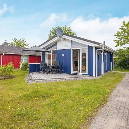 4 Person Holiday In * Groemitz