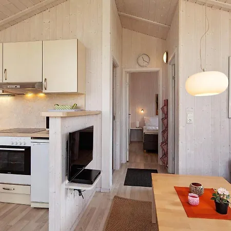 4 Person Holiday In Holiday home Groemitz