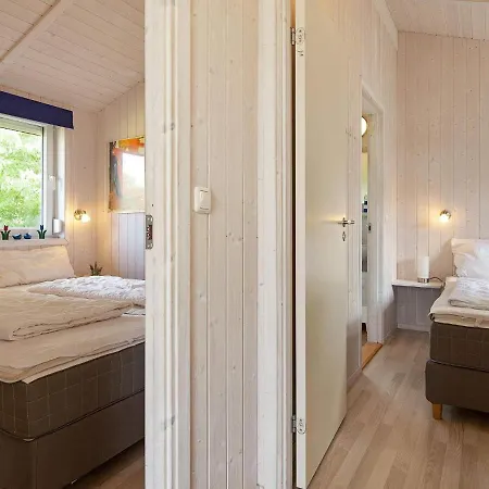 4 Person Holiday In Semesterbostad